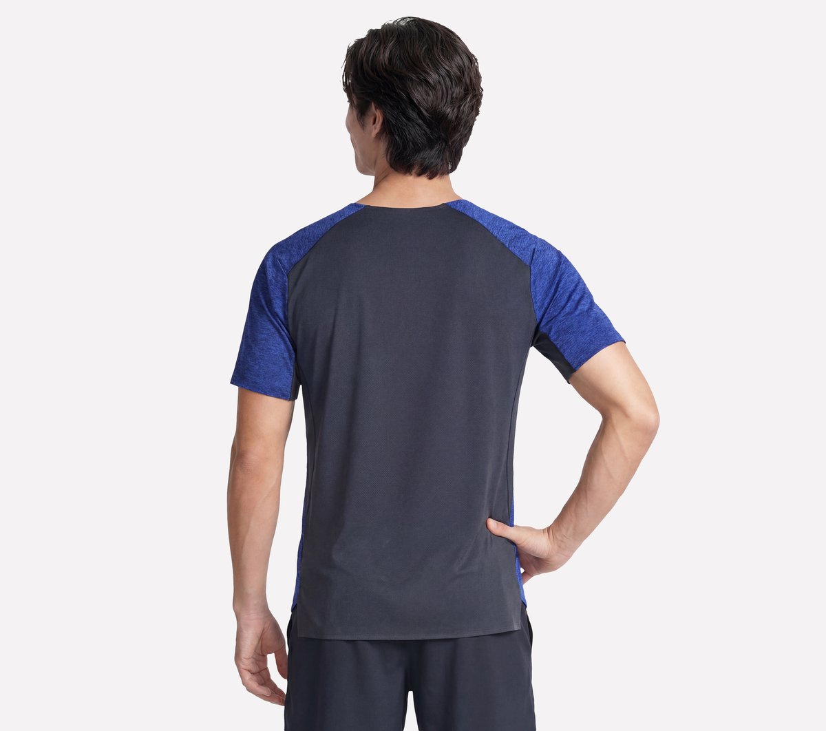 GO DRI Circuit Tee|Skechers