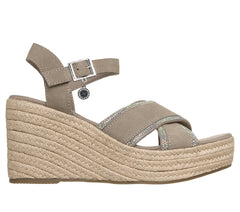 Martha Stewart: Iris - Modest Queen|Skechers