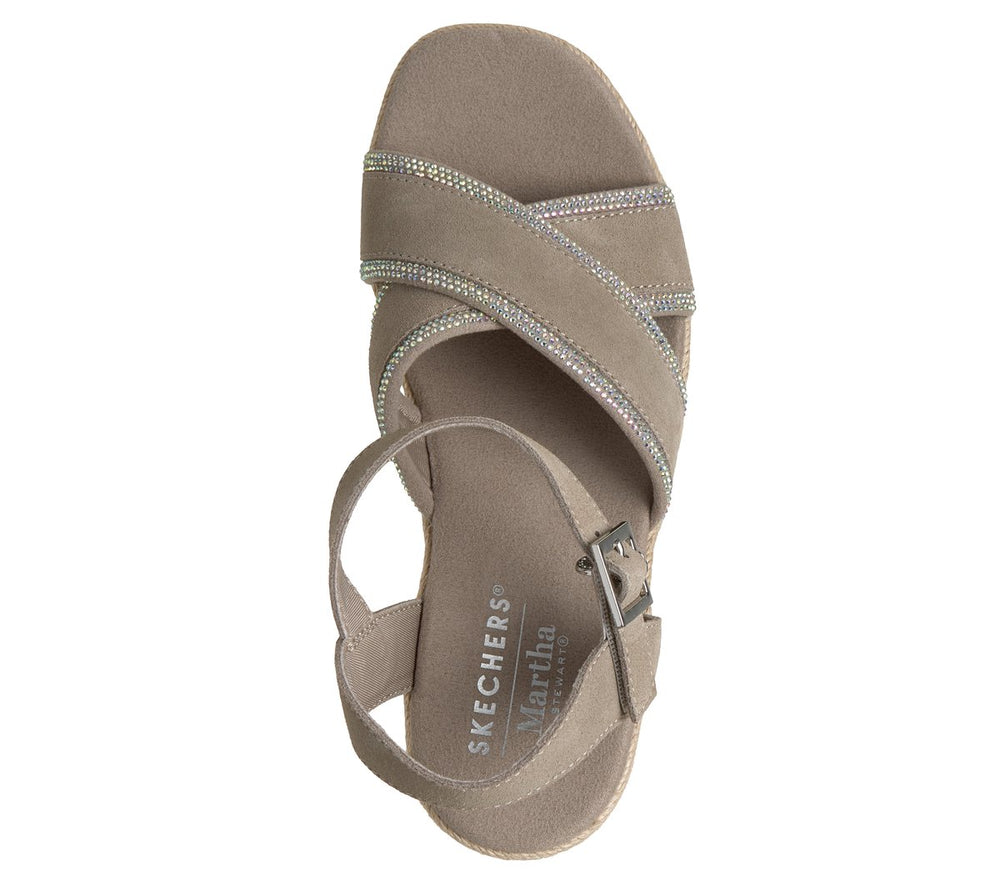 Martha Stewart: Iris - Modest Queen|Skechers