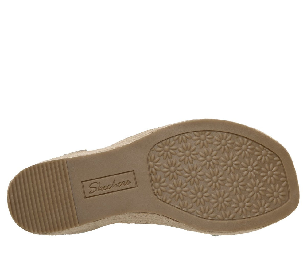 Martha Stewart: Iris - Modest Queen|Skechers