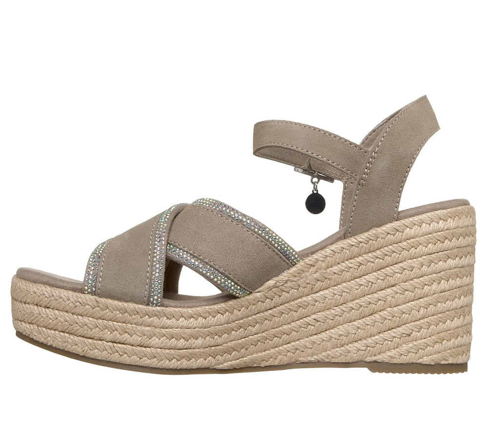 Martha Stewart: Iris - Modest Queen|Skechers