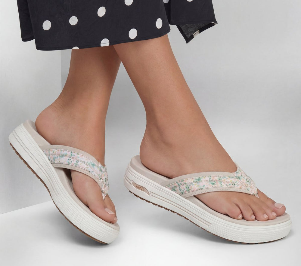 Arch Fit Arcade Sandal - Flora Friends|Skechers