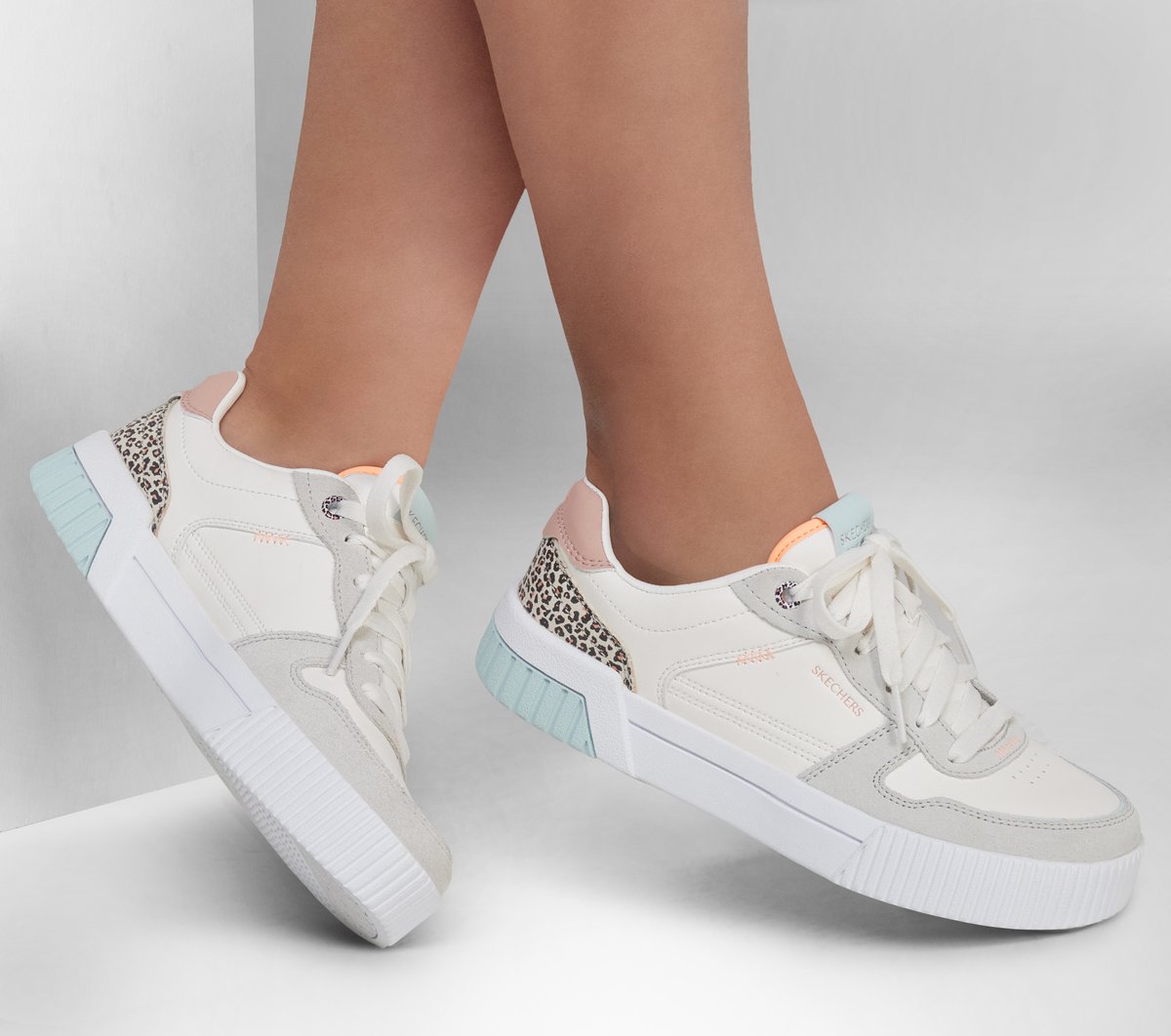 Jade - Feline Instinct|Skechers