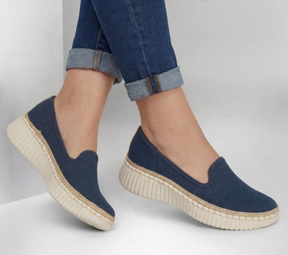 Wilshire Blvd - Be My Muse|Skechers