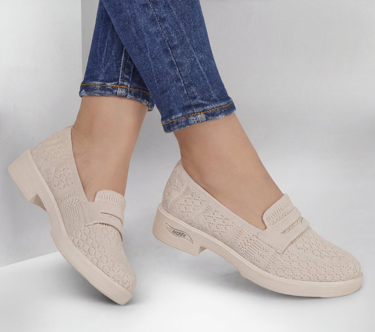 Cleo Taylor - Keep Me Close|Skechers