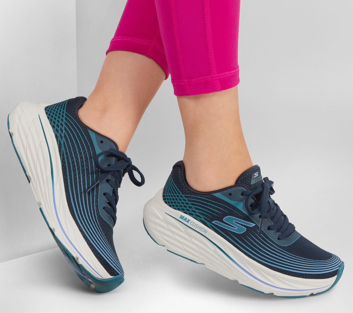 Max Cushioning Elite 3 - Valares|Skechers